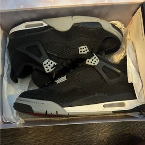 Jordan 4 Retro SE